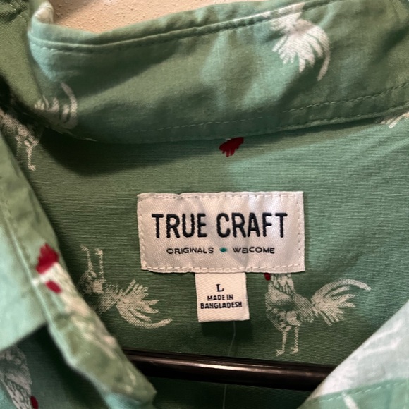 Men’s Large True Craft short sleeve “No tuck” button down, green, NWT - Picture 2 of 5